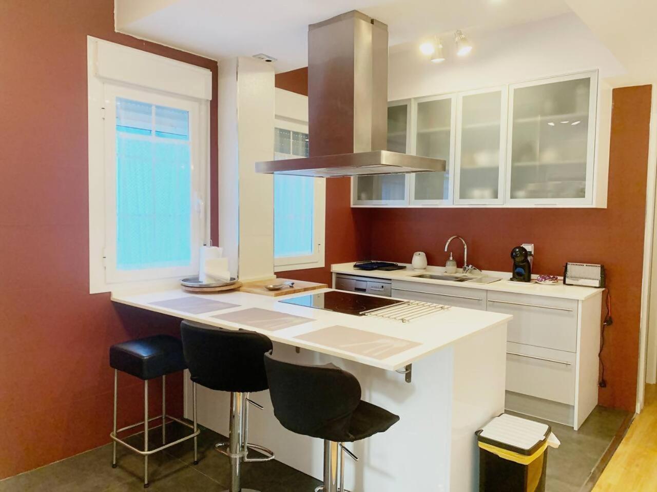 Un Hogar En El Centro Con Parking Gratuito Apartment Zaragoza Bagian luar foto