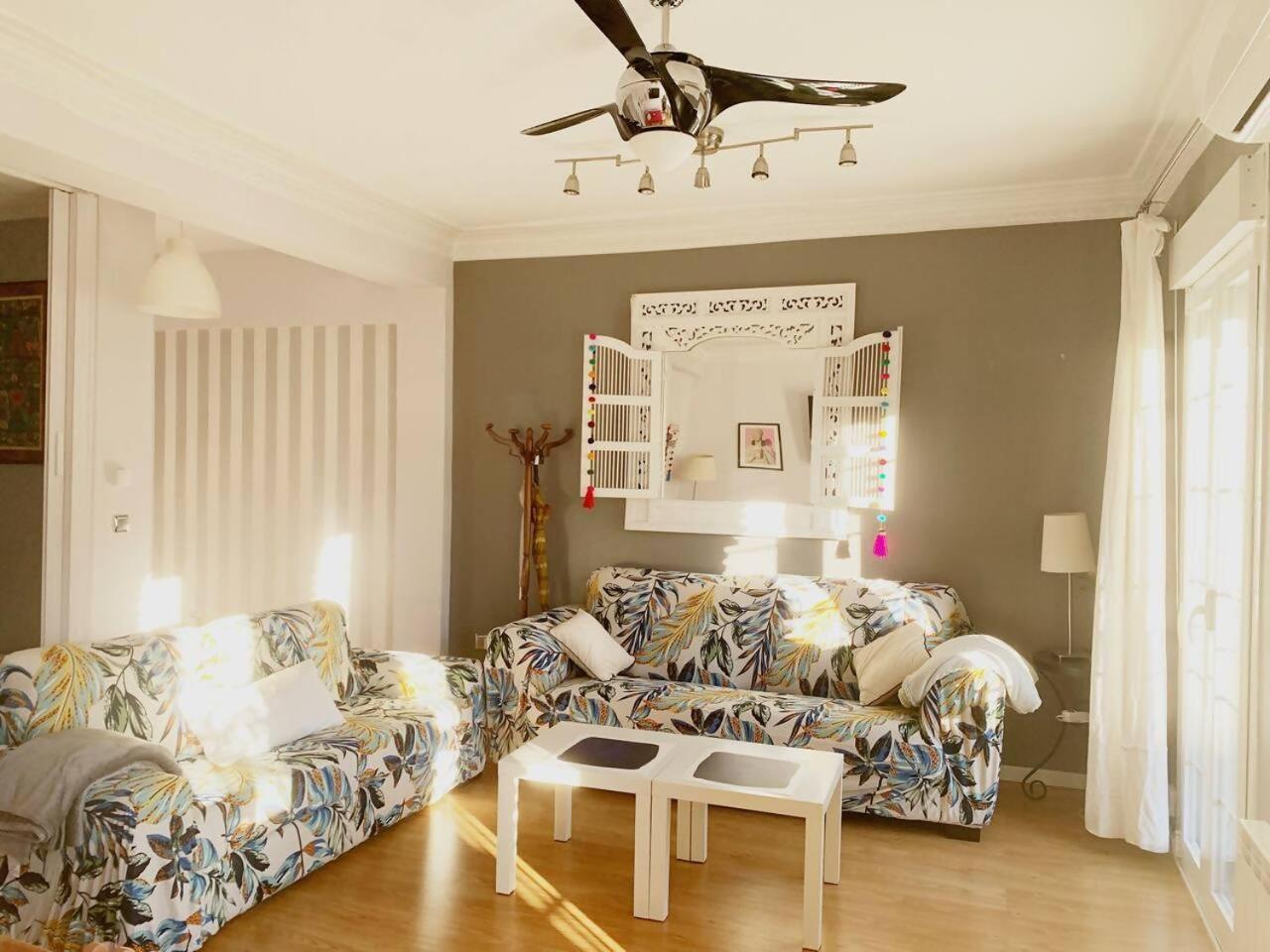 Un Hogar En El Centro Con Parking Gratuito Apartment Zaragoza Bagian luar foto