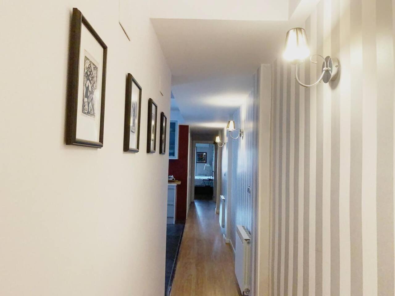 Un Hogar En El Centro Con Parking Gratuito Apartment Zaragoza Bagian luar foto
